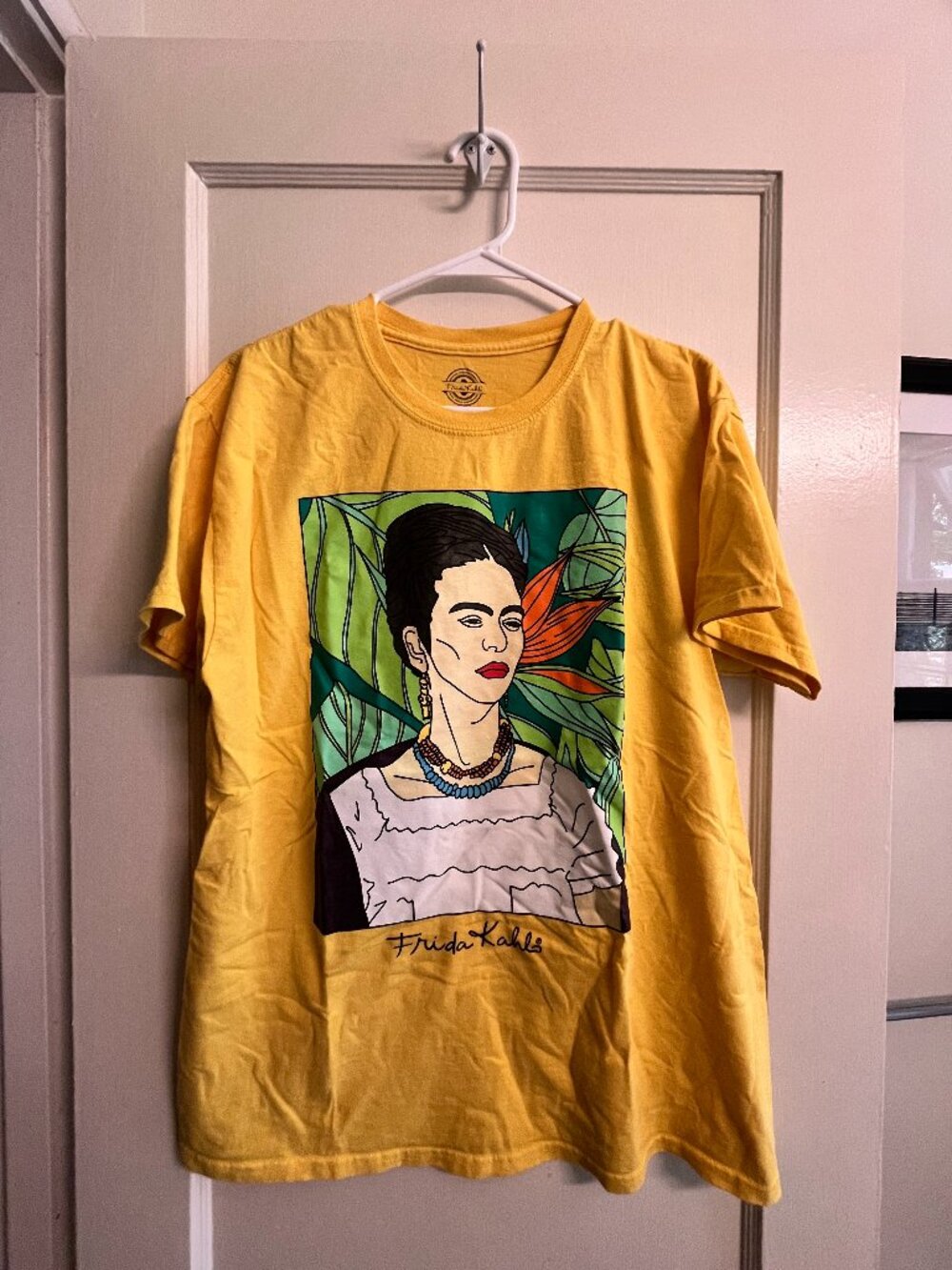 Frida Kahlo Tee